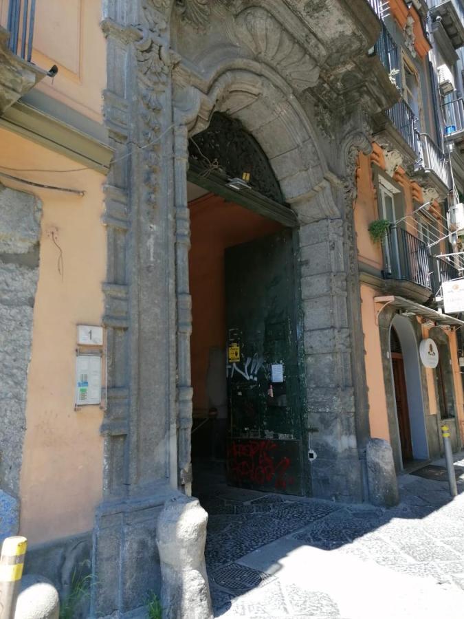 Napoli Royal Flats Villa Bagian luar foto